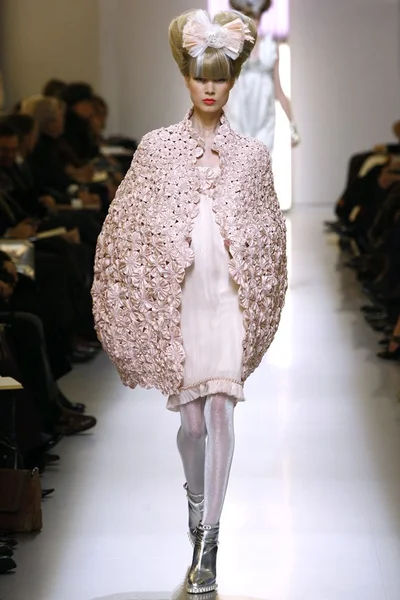 Look 37